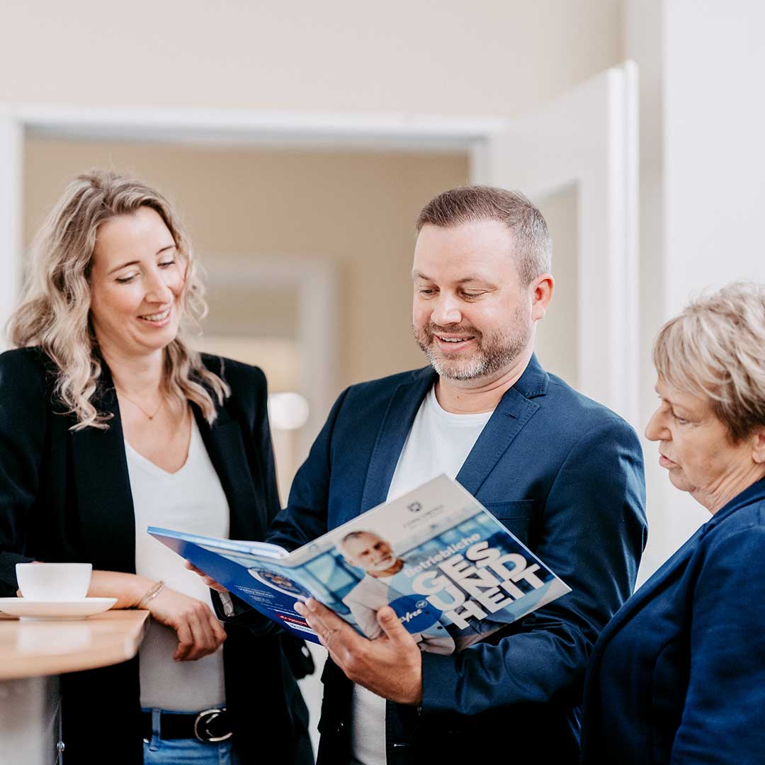 Beautiful casual business people in modern bright office. Lookin